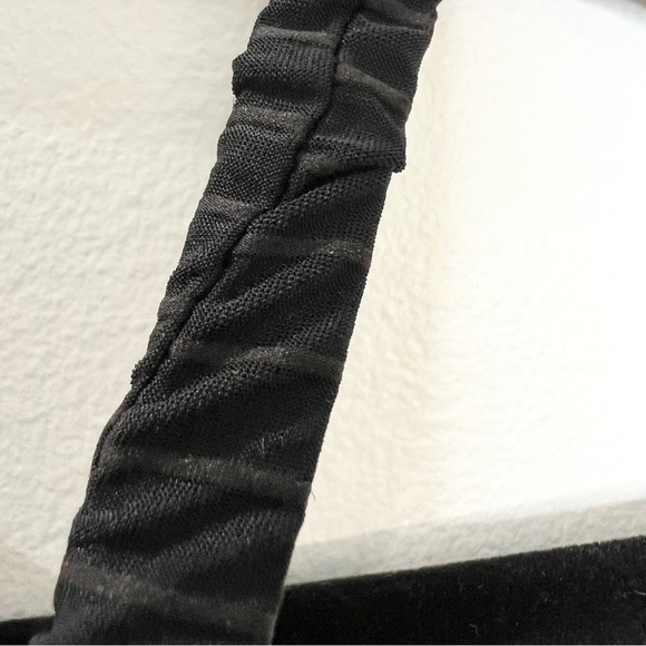 Aureole Lingerie France black pinstripe  and lace underwire bra 36C - Picture 5 of 14